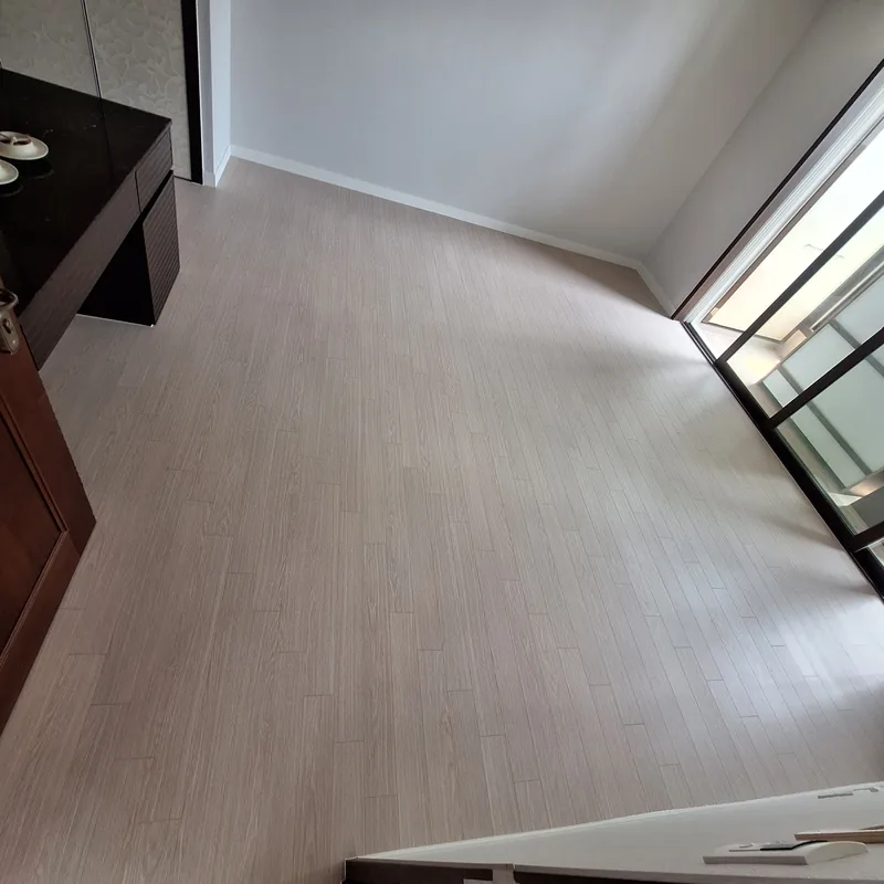 고양 일산 아파트 노후 마루 전면 들뜸 상태